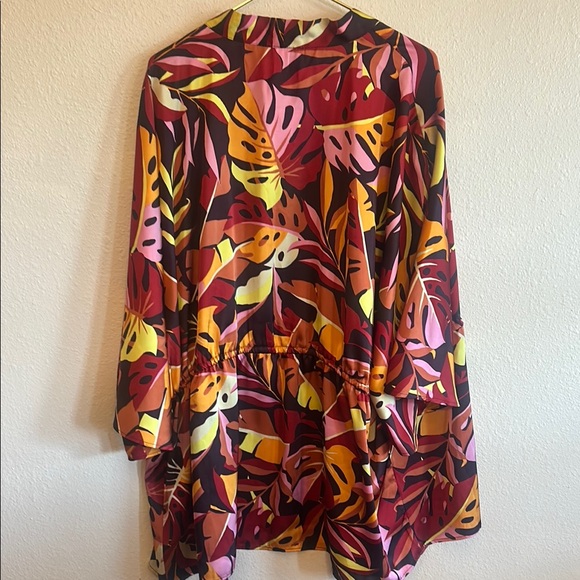 DR2 Multicolor Leaf Pattern Kimono - Picture 6 of 6